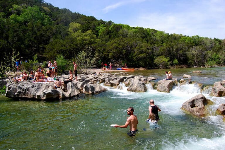 800px-BartonCreek-2010-c