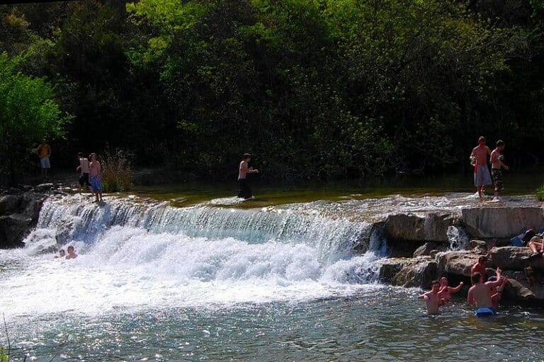 800px-Barton_Creek_Greenbelt-19